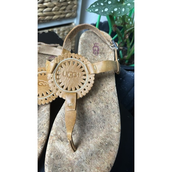 Ugg Ayden slingback medallion tan leather cork‎ casual T thong sandals size 9 - Picture 4 of 9